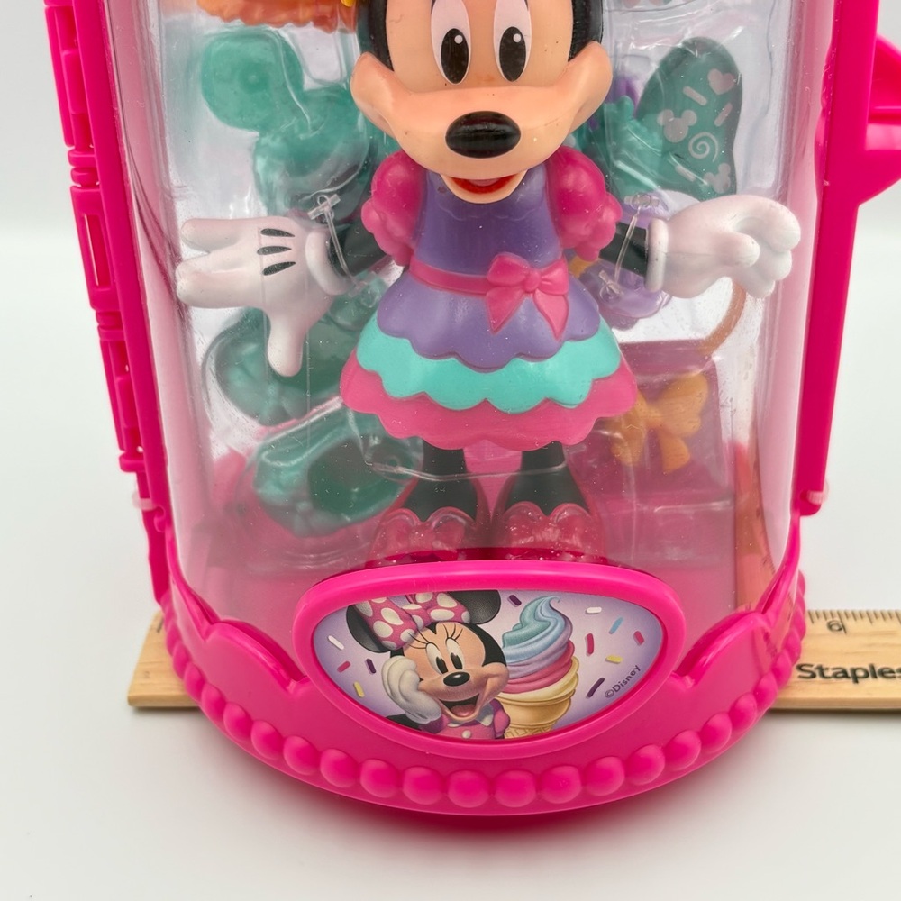 Disney MINNIE FABULOUS FASHION DOLL - Picture 14 of 15